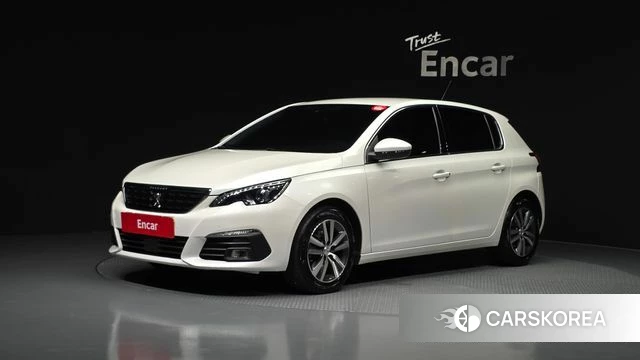 Peugeot 308 second generation 2019 Белый из Кореи
