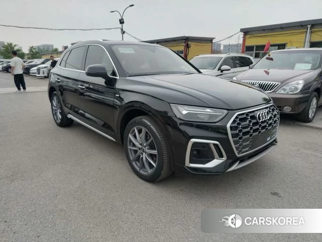 Audi Q5L 2022 Черный из Китая