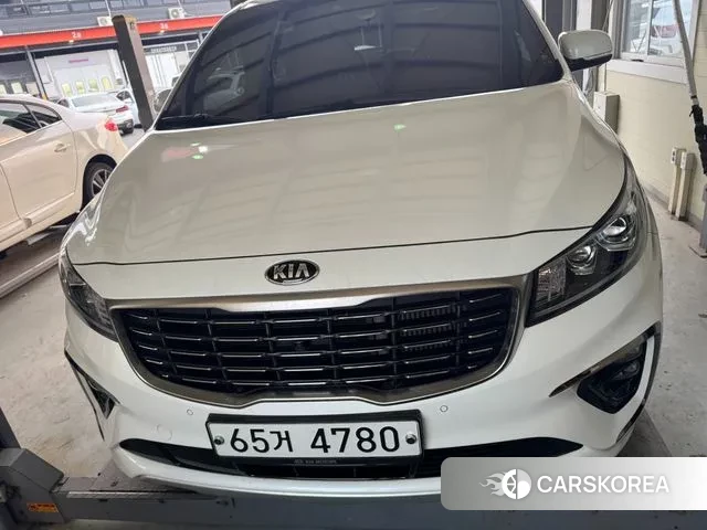 Kia The New Carnival 2018 Белый из Кореи