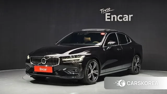 Volvo S60 3rd generation 2022 Черный из Кореи