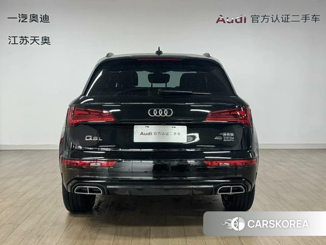 Audi Q5L 2025 Черный из Китая