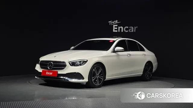 Mercedes-Benz E-Class W213 2021 Белый из Кореи