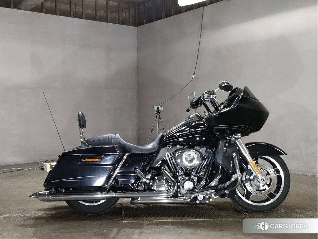 Проданный Harley-Davidson Road Glide FLTRX1690 2011 из Японии