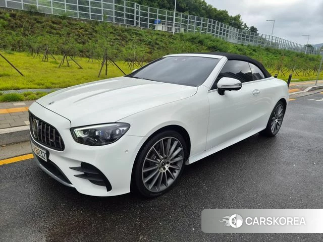 Mercedes-Benz E-Class W213 2022 Белый из Кореи