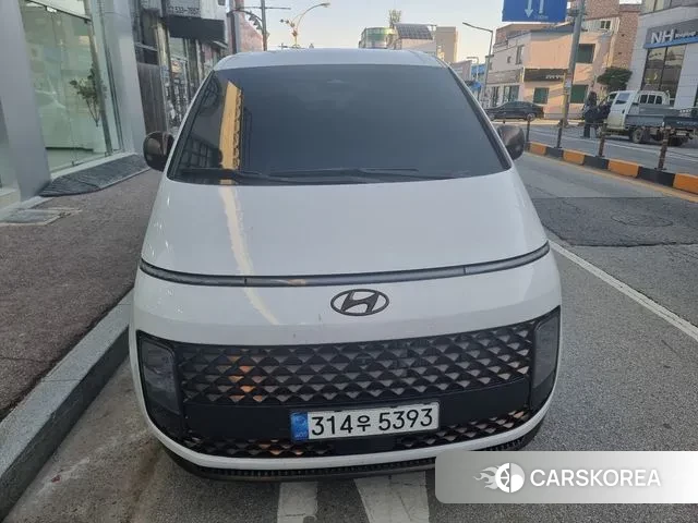 Hyundai Staria 2022 Белый из Кореи