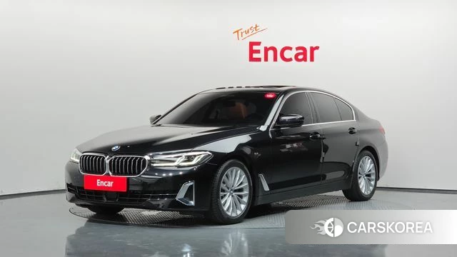BMW 5 Series (G30) 2022 Черный из Кореи