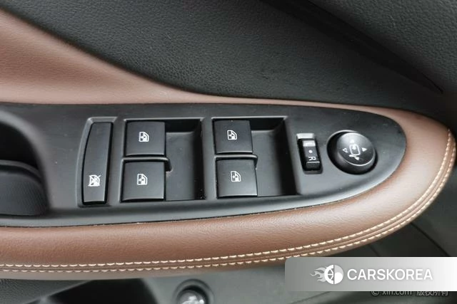 Buick Angkewei 2018 Коричневый из Китая
