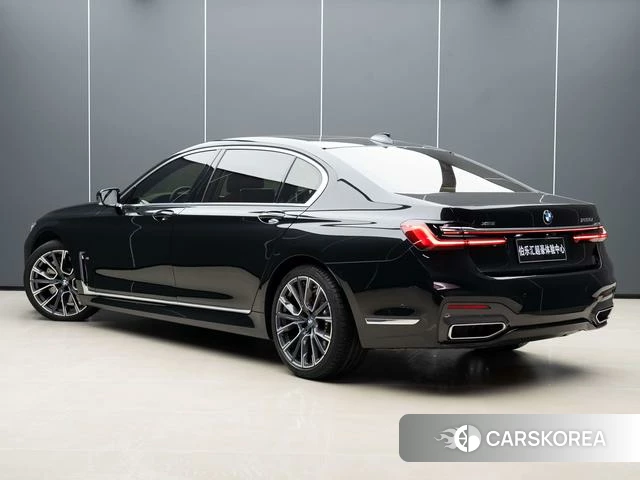 BMW 7 series 2023 Черный из Китая