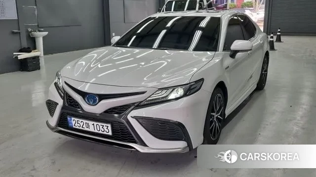 Toyota Camry (XV70) 2024 Белый из Кореи