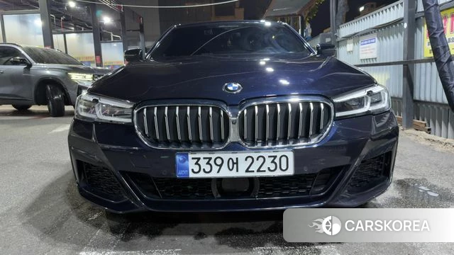 BMW 5 Series (G30) 2023 Черный из Кореи