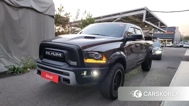 Dodge Lampicup 2018 Коричневый из Кореи