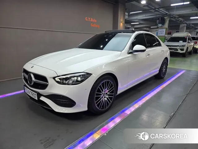 Mercedes-Benz C-Class W206 2024 Белый из Кореи