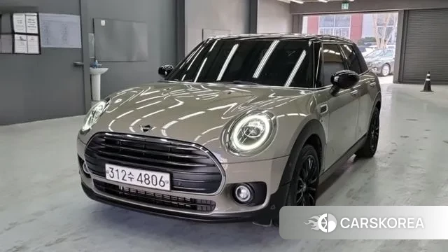 Mini Cooper Clubman 2019 Серебристо-серый из Кореи