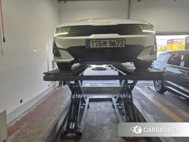 Kia K5 3rd generation 2021 Белый из Кореи