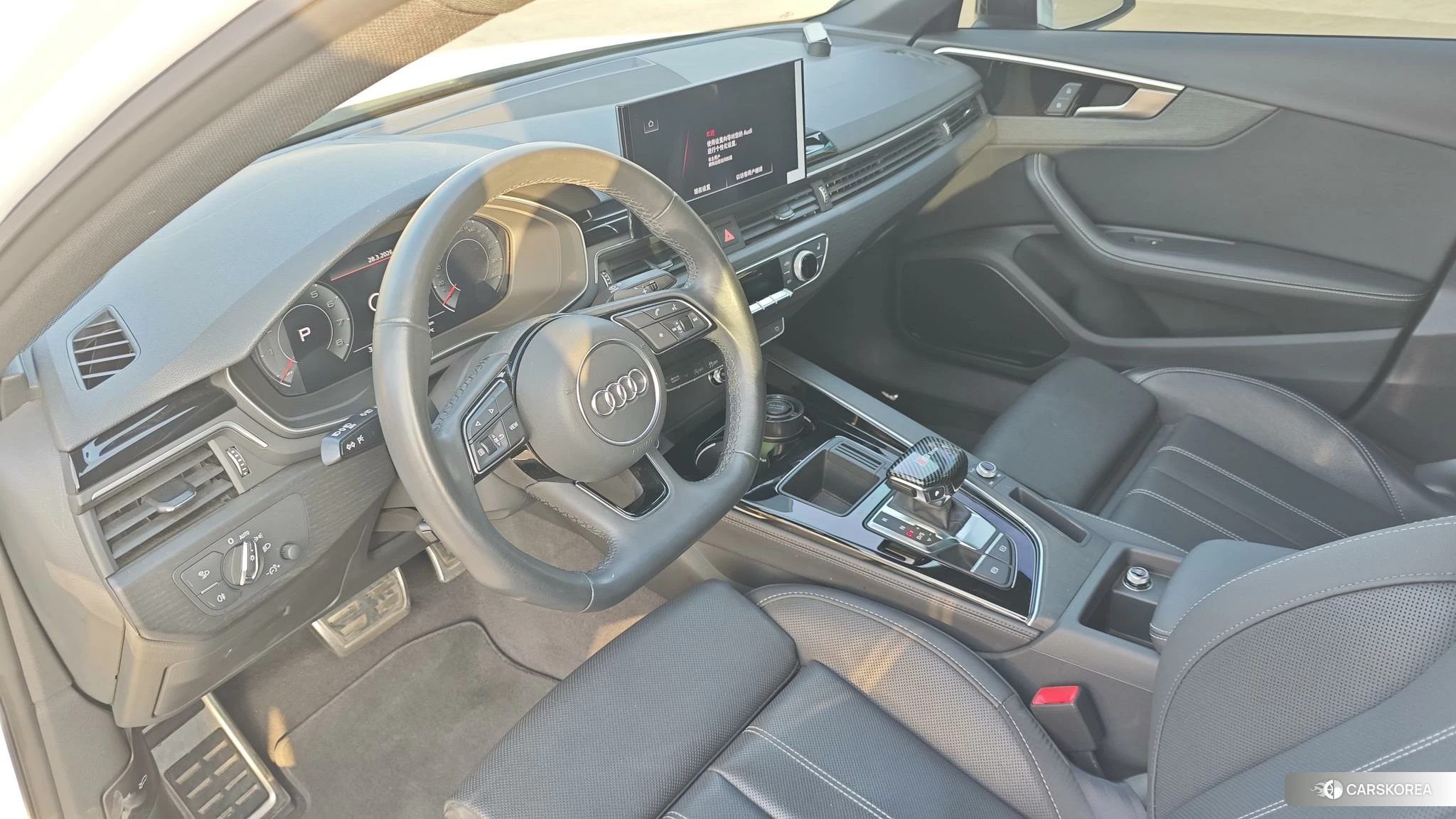 Audi A4L 2023 Белый из Китая