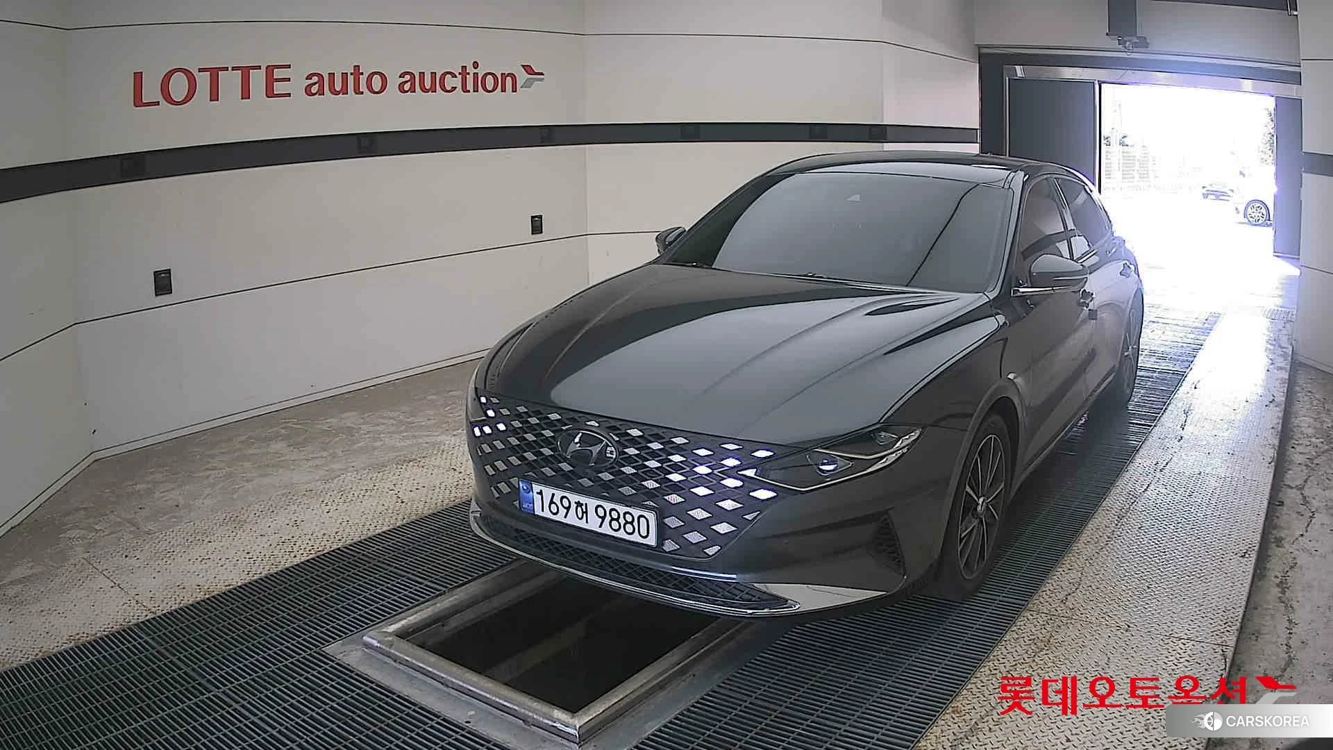 Hyundai Grandeur 2023 Nocturne Grey Metallic из Кореи