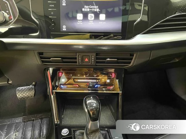 Volkswagen Passat 2023 Черный из Китая