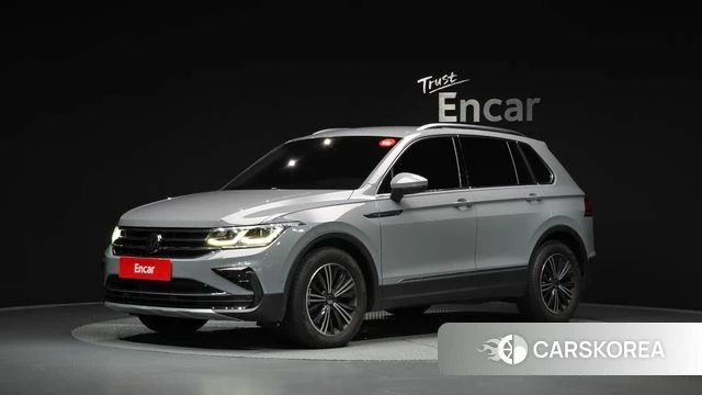 Volkswagen Tiguan second Generation 2022 Серебристо-серый из Кореи
