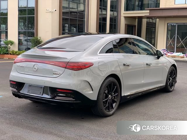 Mercedes-Benz EQE 2023 Серебристо-серый из Китая