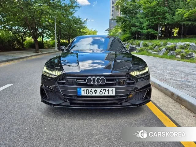 Audi A7 (4K) 2023 Черный из Кореи