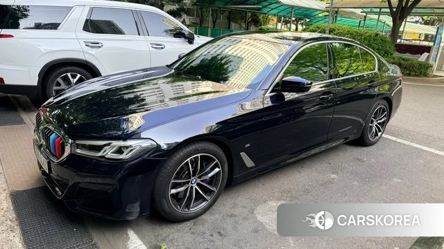 BMW 5 Series (G30) 2023 Черный из Кореи
