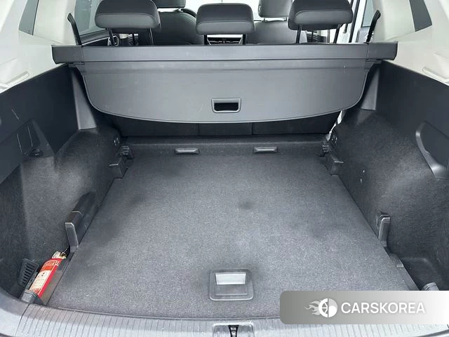 Volkswagen Tiguan L 2023 Белый из Китая