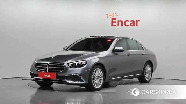 Mercedes-Benz E-Class W213 2021 Серый из Кореи