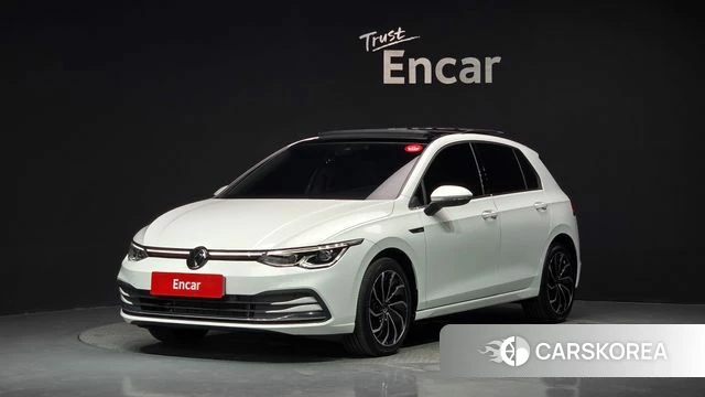 Volkswagen Golf 8th Generation 2024 Белый из Кореи