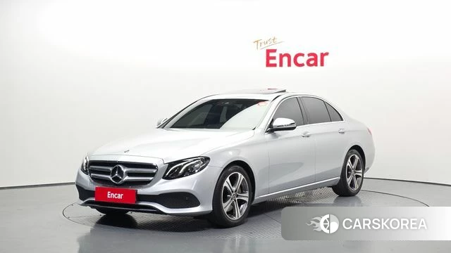 Mercedes-Benz E-Class W213 2019 Серебряный из Кореи