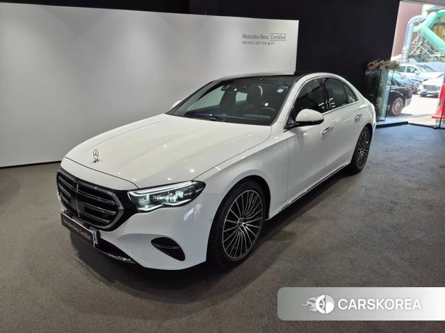 Mercedes-Benz E-Class W214 2026 Белый из Кореи