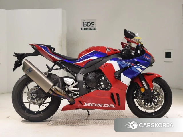 Honda CBR1000RR-R FIREBLADE 2023 из Японии