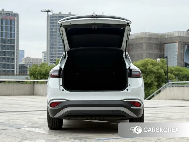 Volkswagen ID.4 X 2025 Белый из Китая