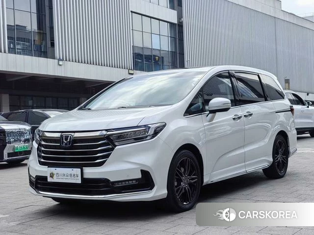 Honda Odyssey 2022 Белый из Китая