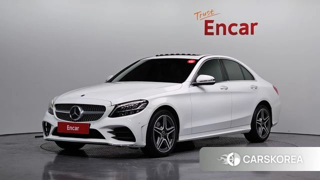 Mercedes-Benz C-Class W205 2021 Белый из Кореи