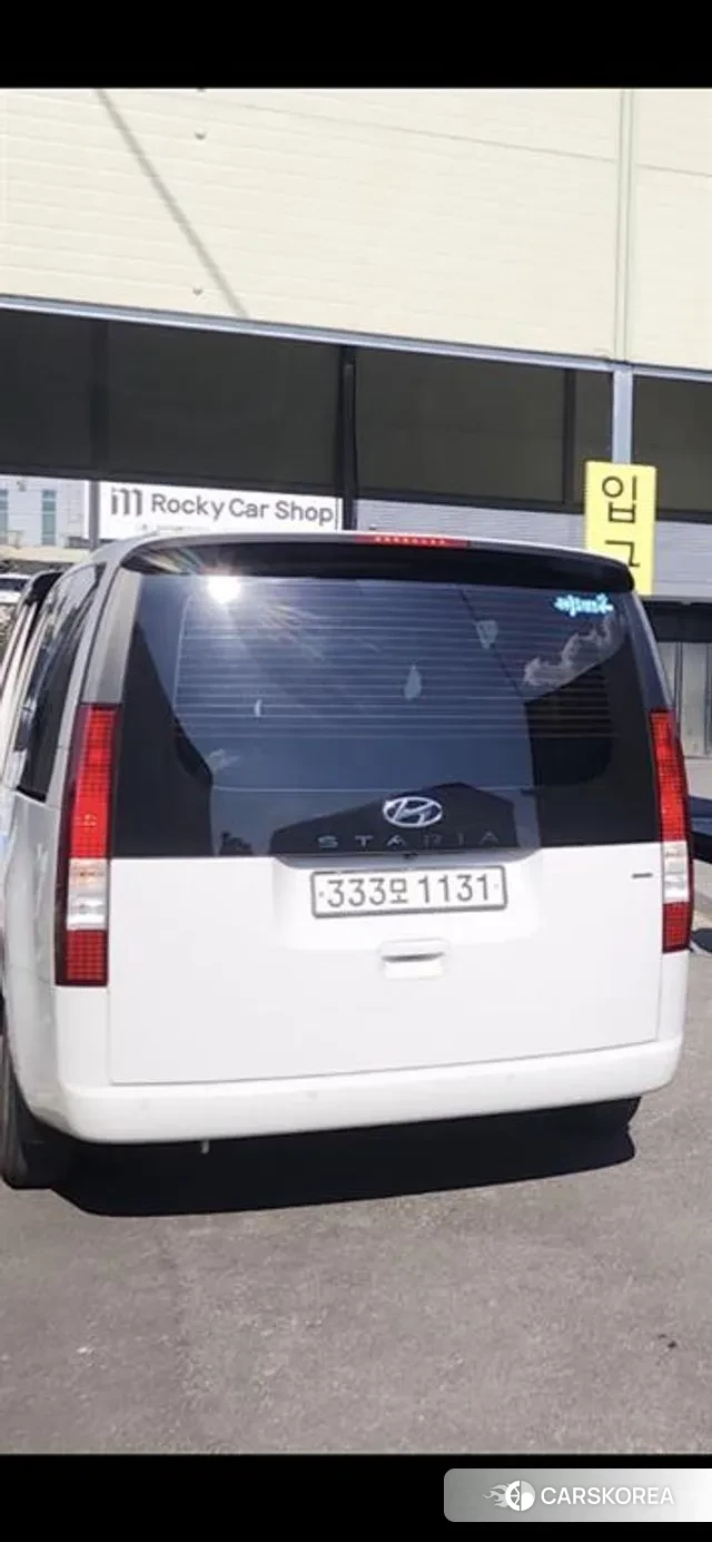Hyundai Staria 2022 Белый из Кореи