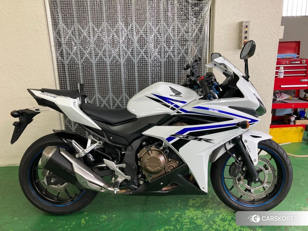 Проданный Honda CBR400R ABS 2017 из Японии