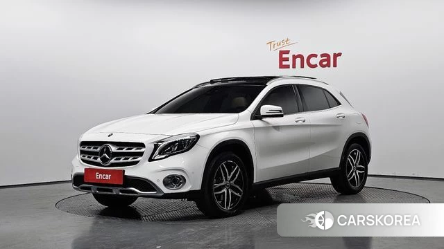 Mercedes-Benz GLA-Class X156 2019 Белый из Кореи