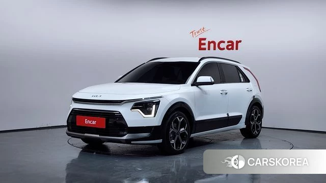 Kia Di Ol Nu Niro 2023 Белый из Кореи