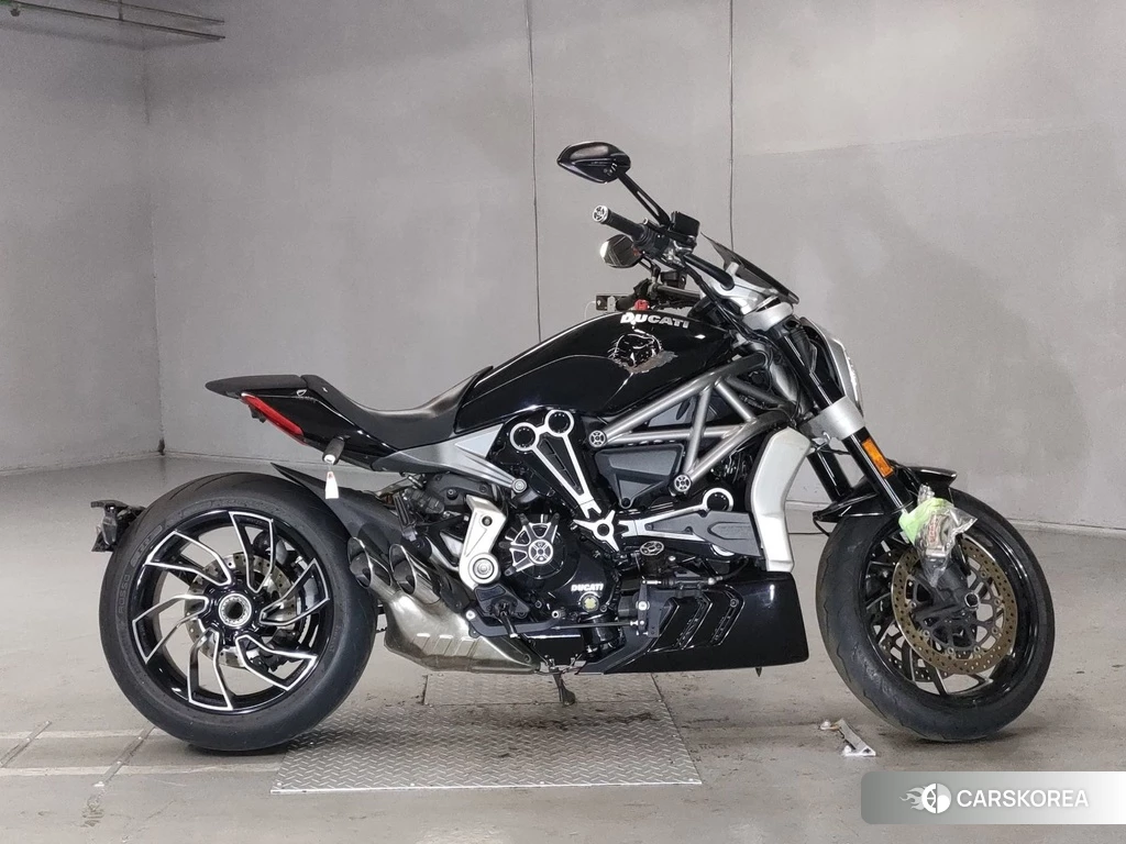 Проданный Ducati XDIAVEL S 2016 из Японии, фото 2
