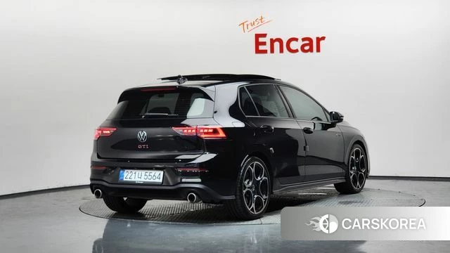 Volkswagen Golf 8th Generation 2025 Черный из Кореи