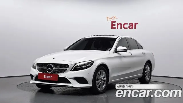 Mercedes-Benz C-Class W205 2019 Белый из Кореи