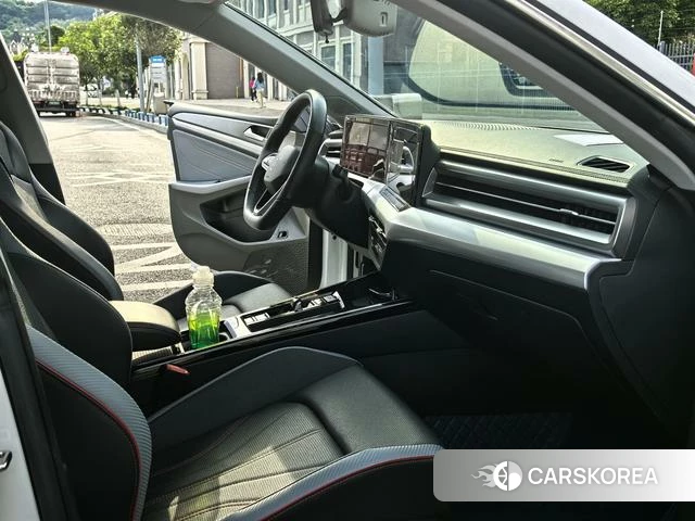 Volkswagen Lingdu 2022 Белый из Китая