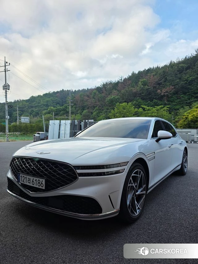 Genesis G90 (RS4) 2022 Белый из Кореи