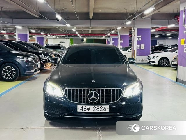 Mercedes-Benz E-Class W213 2018 Черный из Кореи