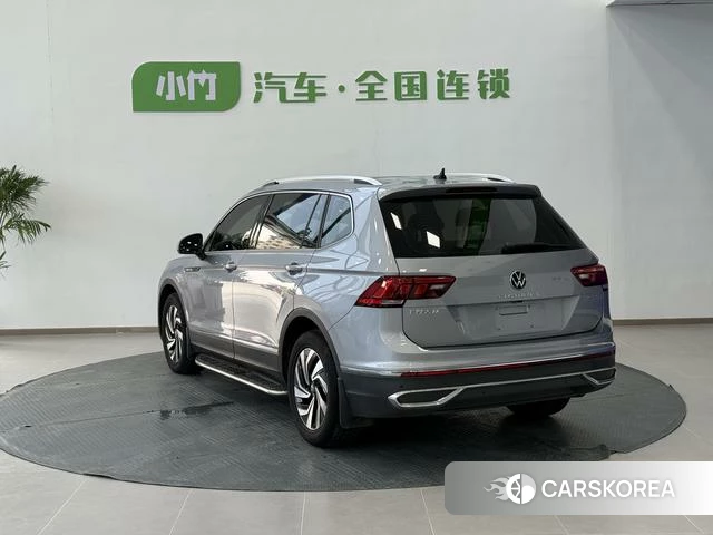 Volkswagen Tiguan L 2023 Темно-серый из Китая