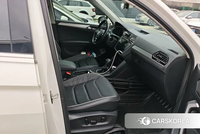 Volkswagen Tiguan L PHEV 2020 Белый из Китая