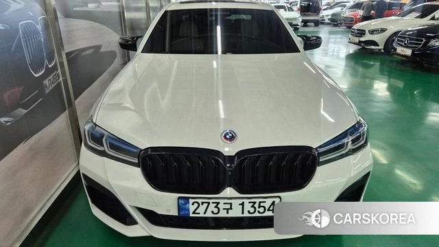 BMW 5 Series (G30) 2023 Белый из Кореи