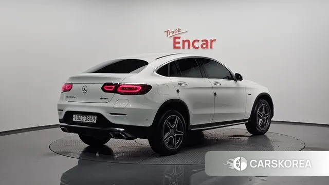 Mercedes-Benz GLC-Class X253 2021 Белый из Кореи