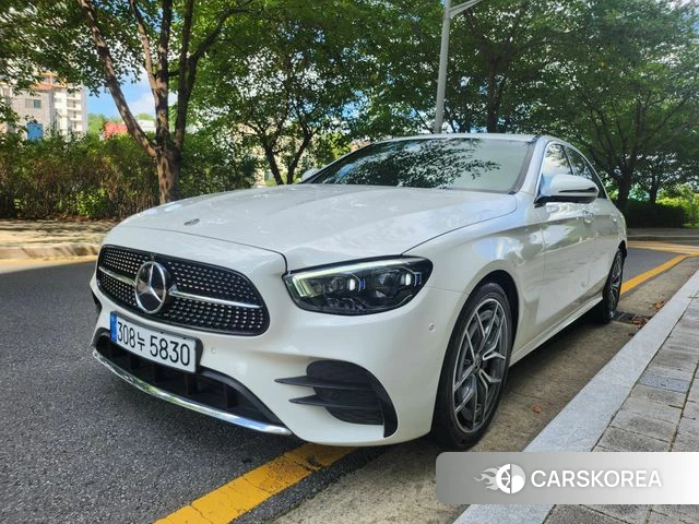 Mercedes-Benz E-Class W213 2020 Белый из Кореи