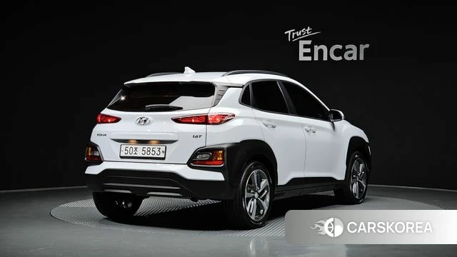Hyundai Kona 2019 Белый из Кореи